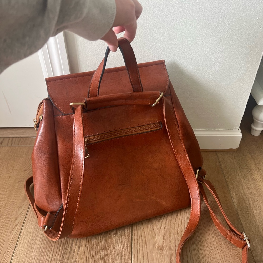 Stylish Brown Leather Backpack - image 2